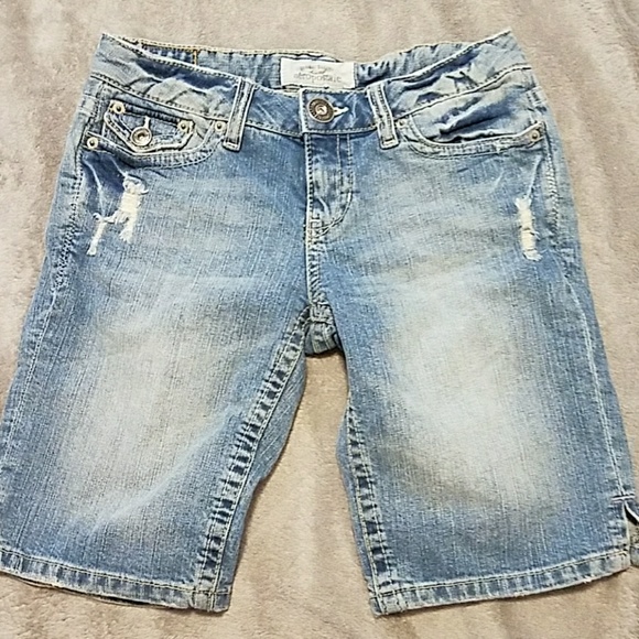 Aeropostale Pants - Aeropostale distressed jean shorts